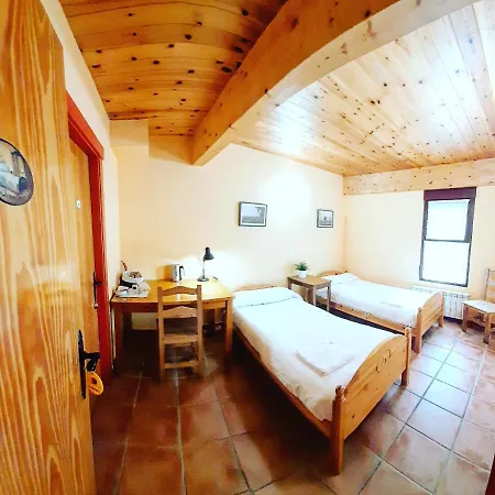 Hostal El Pajar De Agés - Exclusivo Peregrinos - Exclusive For Pilgrims